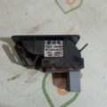 Кнопка -06 відкривши лючка бензобака Volkswagen Touran I (2003-2010) 1T0959551