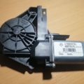 Моторчик перед лівий Volkswagen Touran I (2003-2010) 1T0959701