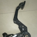Педаль щеплення всборі Volkswagen Touran I (2003-2010) 1T1721059