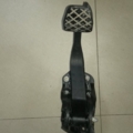 Педаль щеплення всборі Volkswagen Touran I (2003-2010) 1T1721059