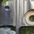 Петля дверей нижня задня права Volkswagen Touran I (2003-2010) 1T0833412A