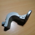 Петля кришки багажника Volkswagen Touran I (2003-2010) 1J9827301