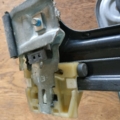 Скло підйомник лівий передній Volkswagen Touran I (2003-2010) 1T0837755M