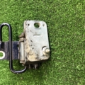 Петля двери задней левой Volkswagen Touran I Рестайл (2010-2015) 1T0833411C