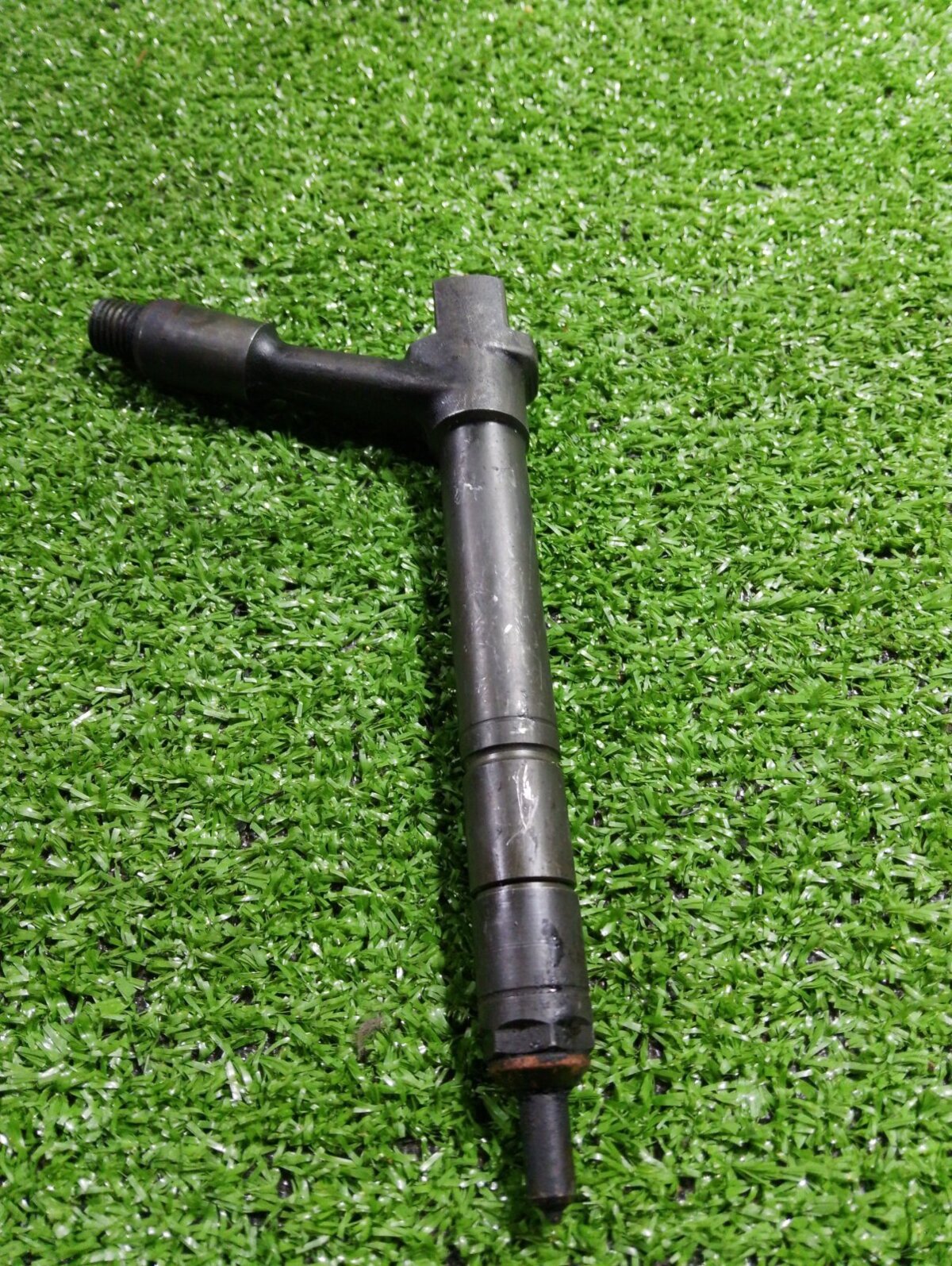 Форсунка вприску палива    TJBB01901D