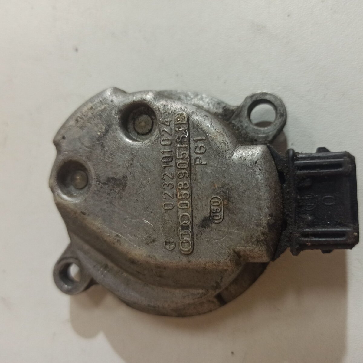 датчик положення розподільного вал Audi A3 8L (1996-2003) 058905161B