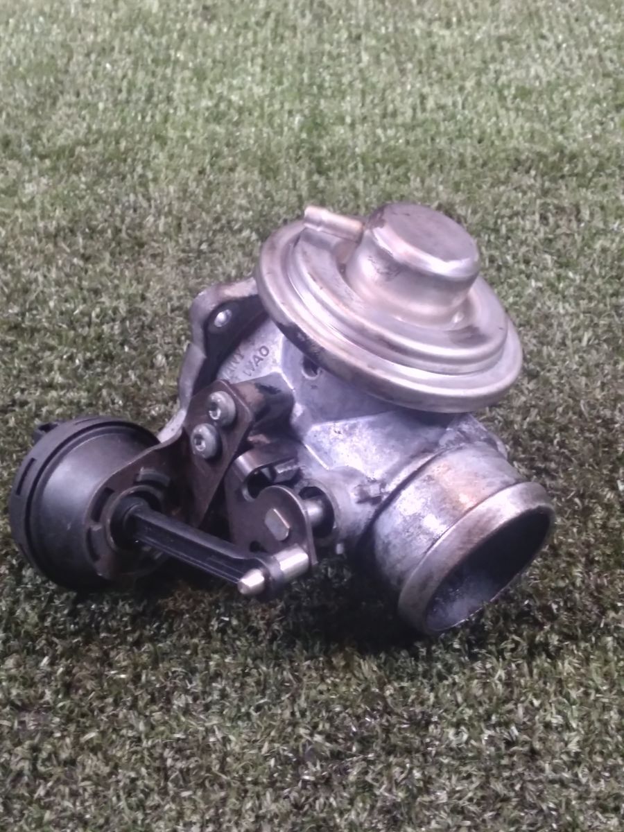 Клапан EGR Audi A3 8L (1996-2003) 038131501E