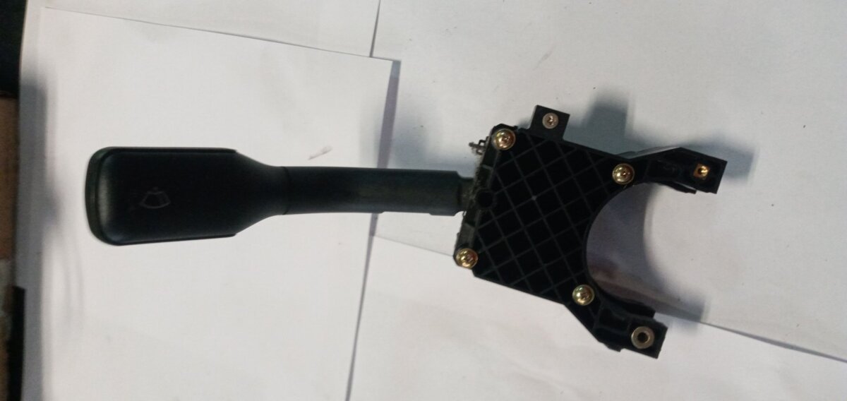 Підрульовий перемикач правий Audi A4 B5 (1994-2001) 8D0953503