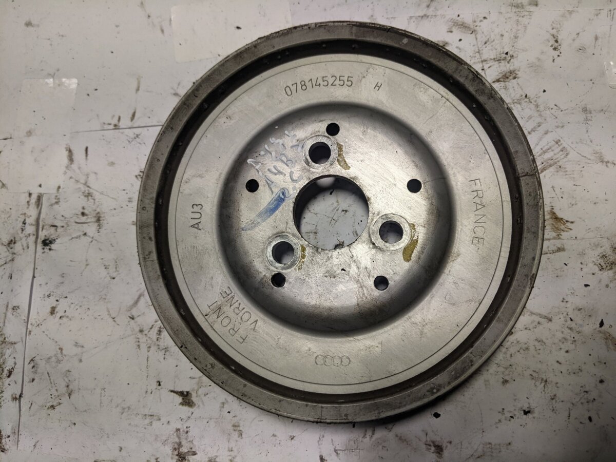Шкив насоса гур Audi A4 B5 (1994-2001) 078145255H