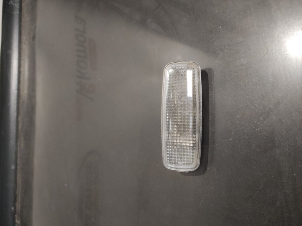 Плафон підсвітки Audi A5 8T (2007-2016) 4D0947105A