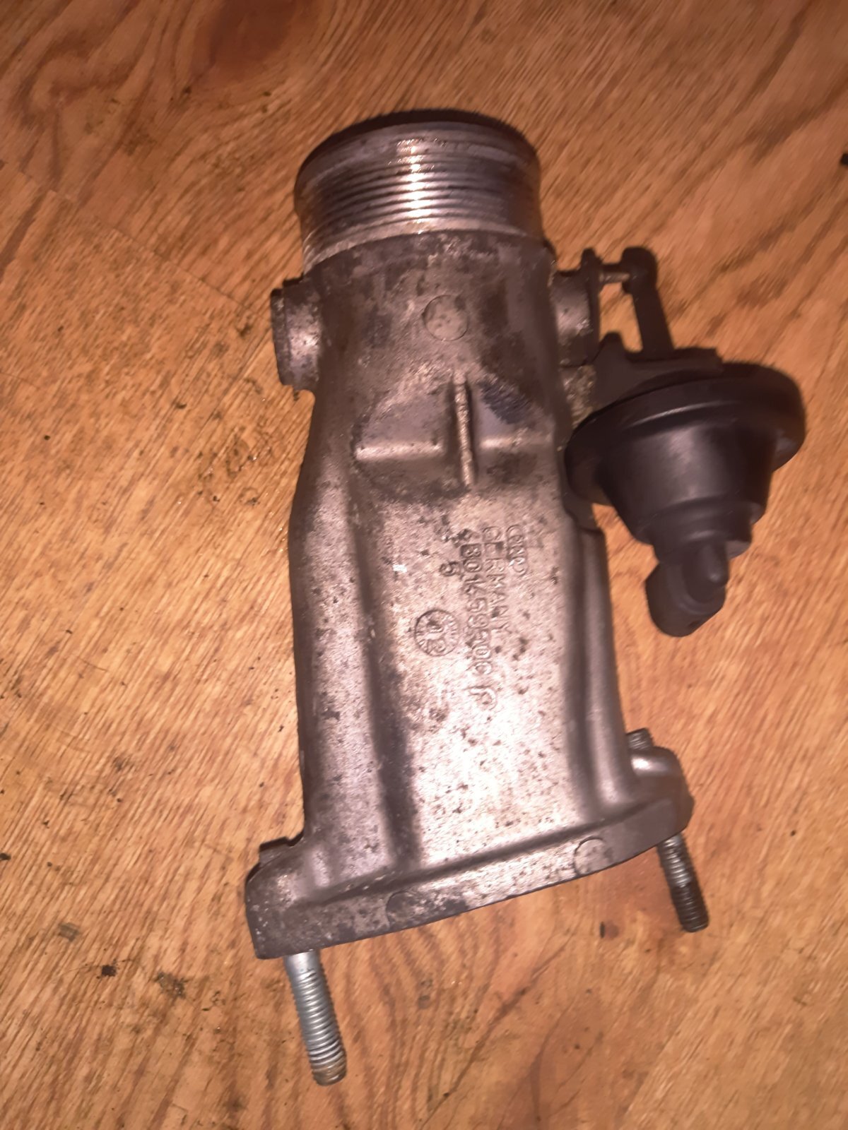 Дросельна заслонка 2.5dі Audi A6 C5 (1997-2004) 4B0145950C