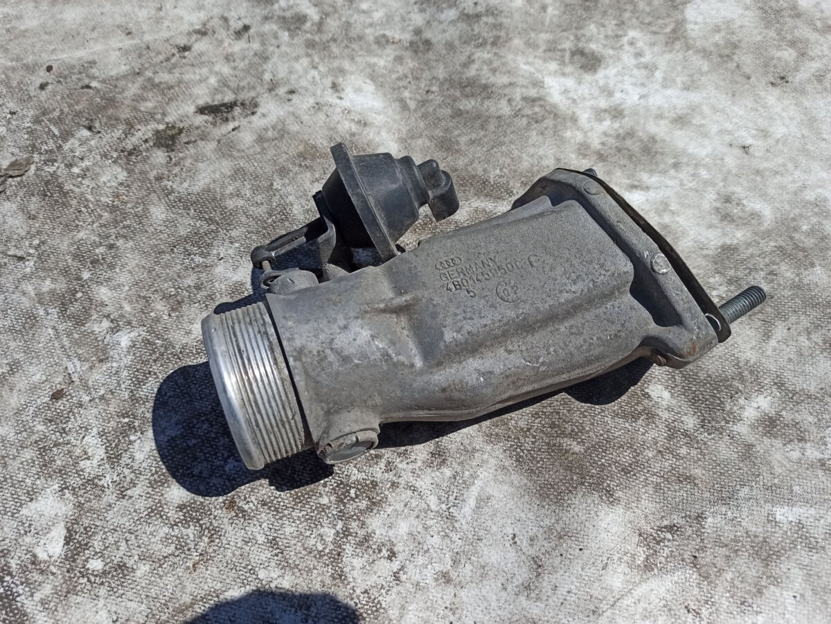 Дросельна заслонка 2.5dі Audi A6 C5 (1997-2004) 4B0145950C