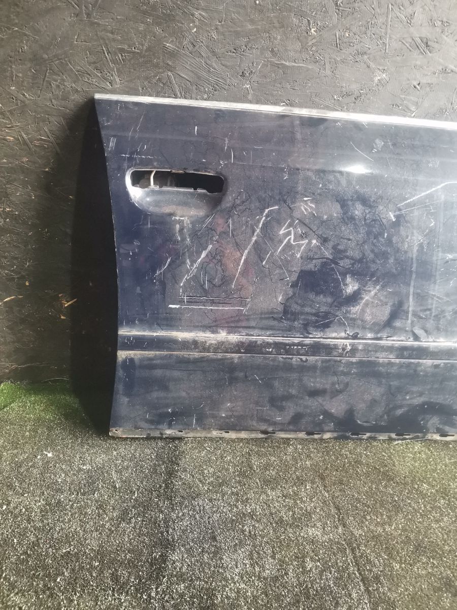 Двері передні праві Audi A6 C5 (1997-2004) 4B0831052D