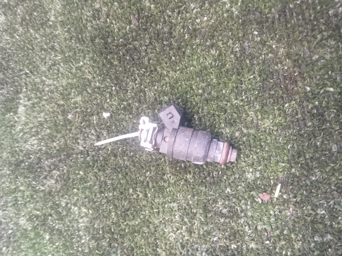 форсунка дизельна в зборі, розпилювач + тримач; форсунка інжектора; форсунки електромагнітні Audi A6 C5 (1997-2004) 078133551AC