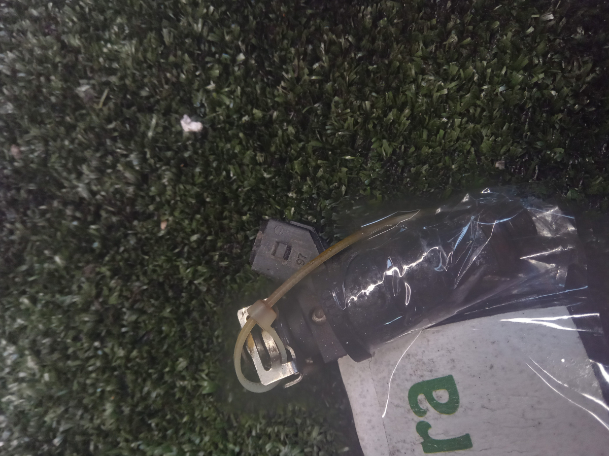 форсунка дизельна в зборі, розпилювач + тримач; форсунка інжектора; форсунки електромагнітні Audi A6 C5 (1997-2004) 078133551AC