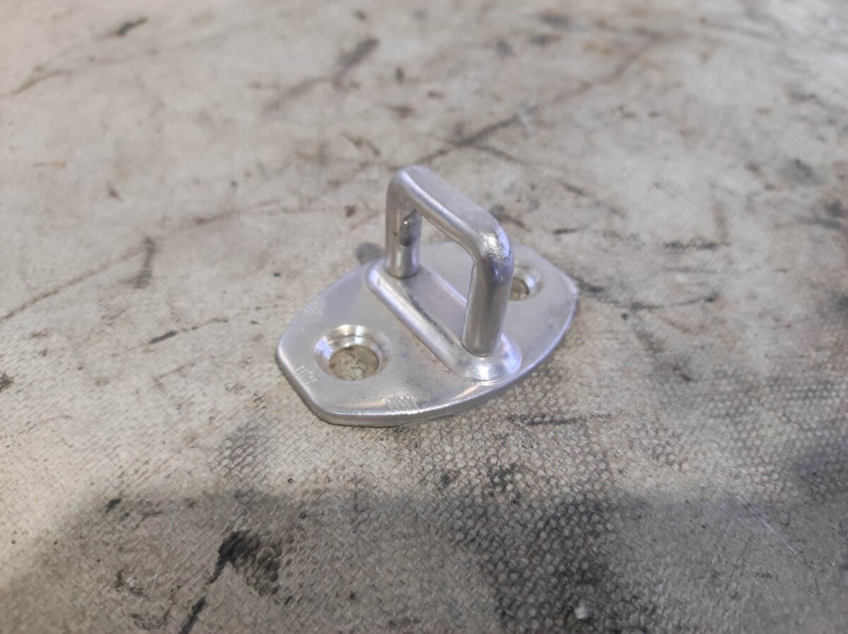 Клін стопорний Audi A6 C5 (1997-2004) 3B0837033D