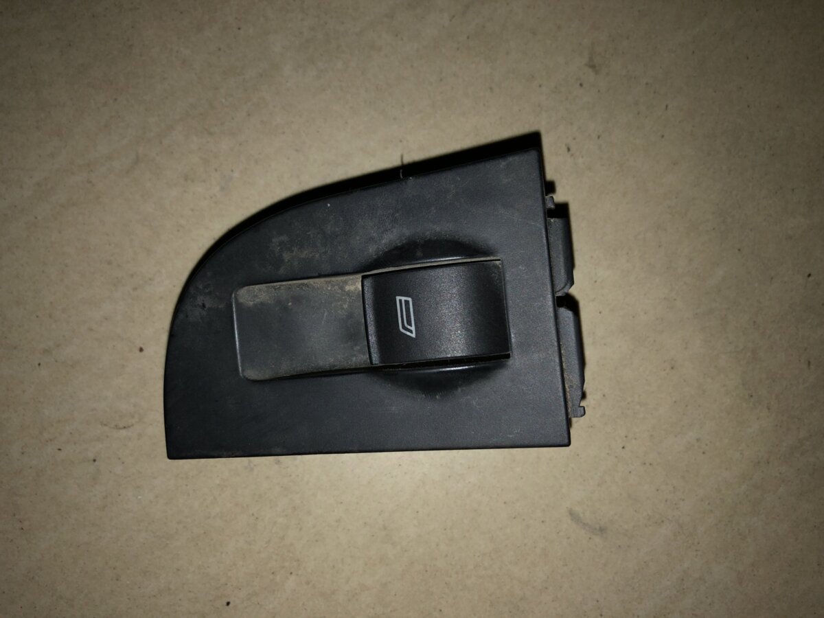 Кнопка скло підіймача Audi A6 C5 (1997-2004) 4B0959855