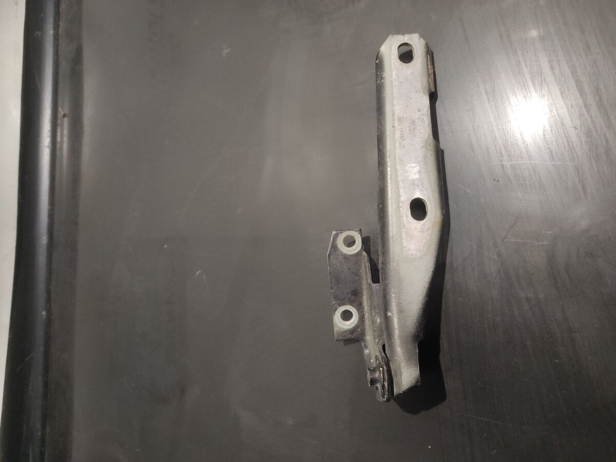 (не постачається) втулка захистна Audi A6 C5 (1997-2004) 4B0823301D