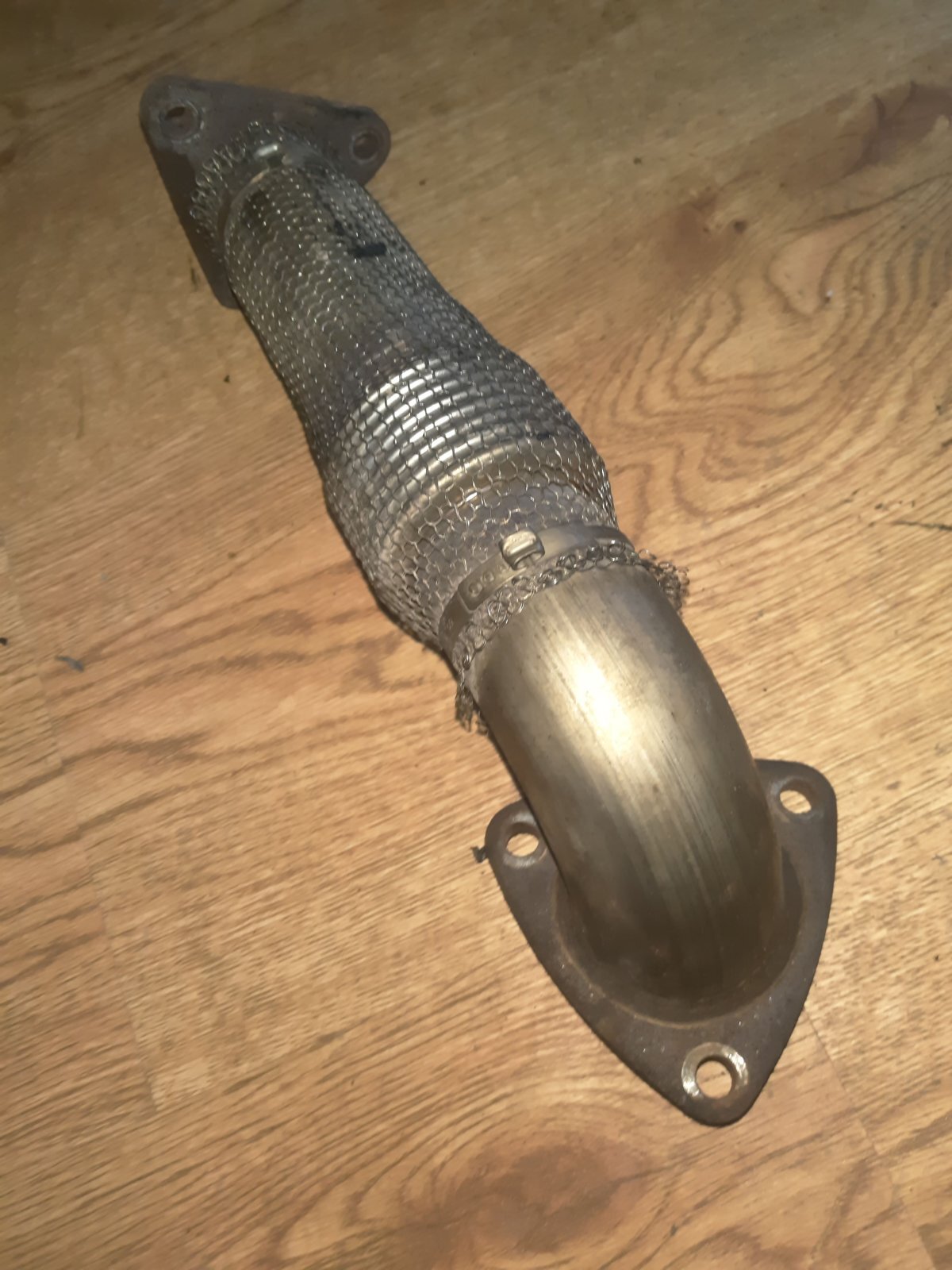 Патрубок коллектора правый 2.5tdi Audi A6 C5 (1997-2004) 059131790D