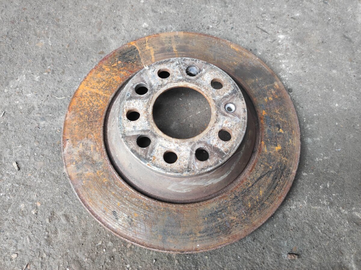 Audi A6 C6 (2004-2011) 4F0615601E