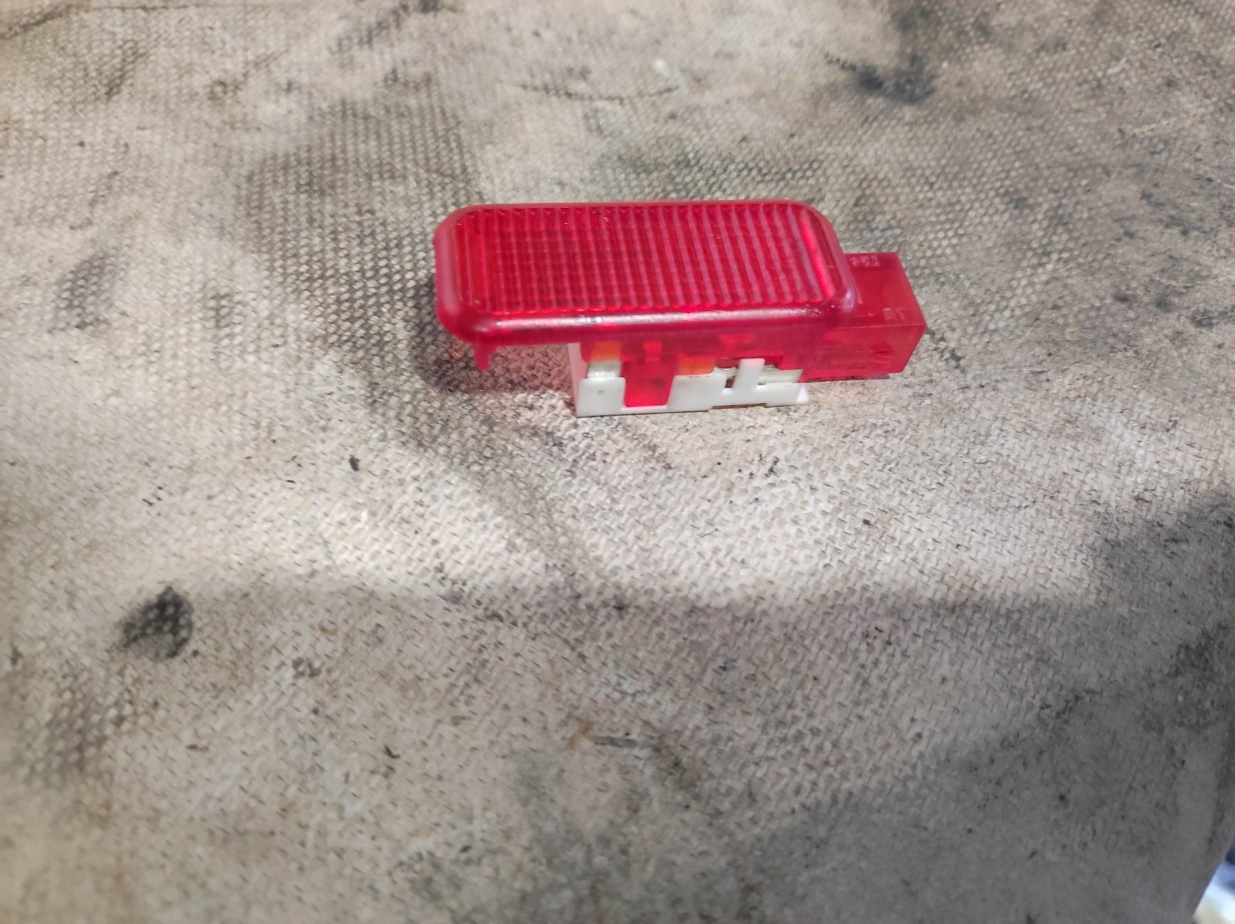 Audi A6 C6 (2004-2011) 8D0947411