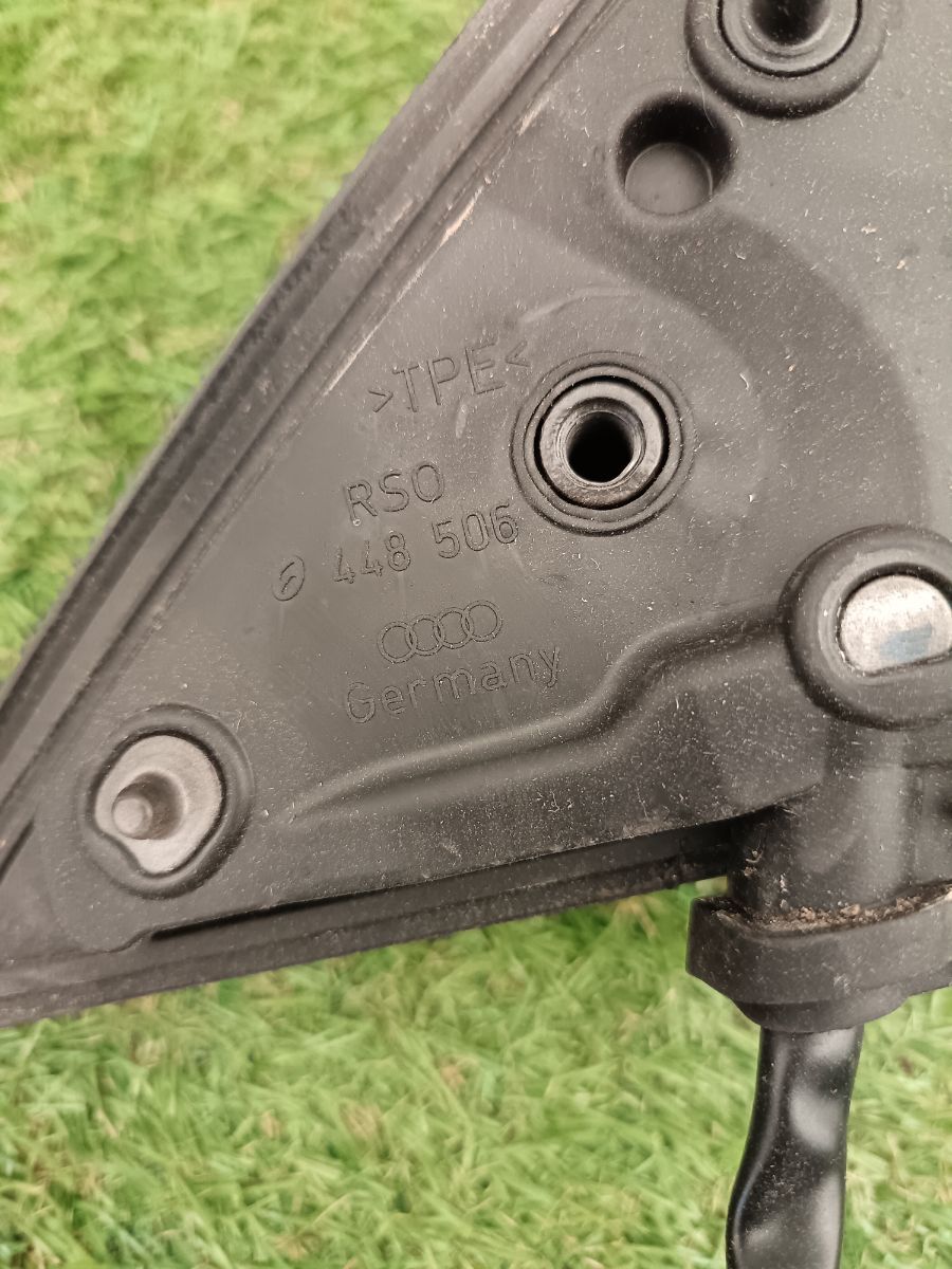 Дзеркало заднього виду праве, дефекти Audi A6 C6 (2004-2011) 448506