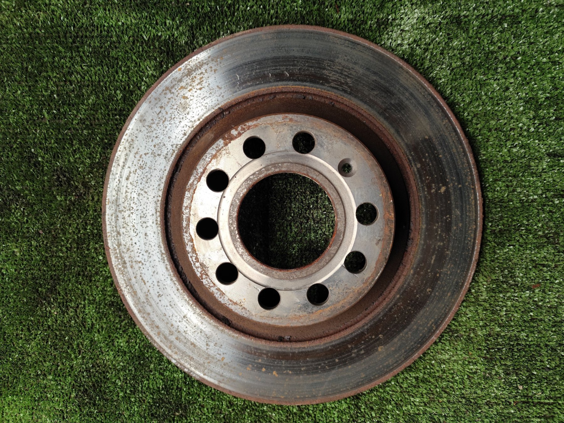 Гальмівний диск задній Audi A6 C6 (2004-2011) 4F0615601E