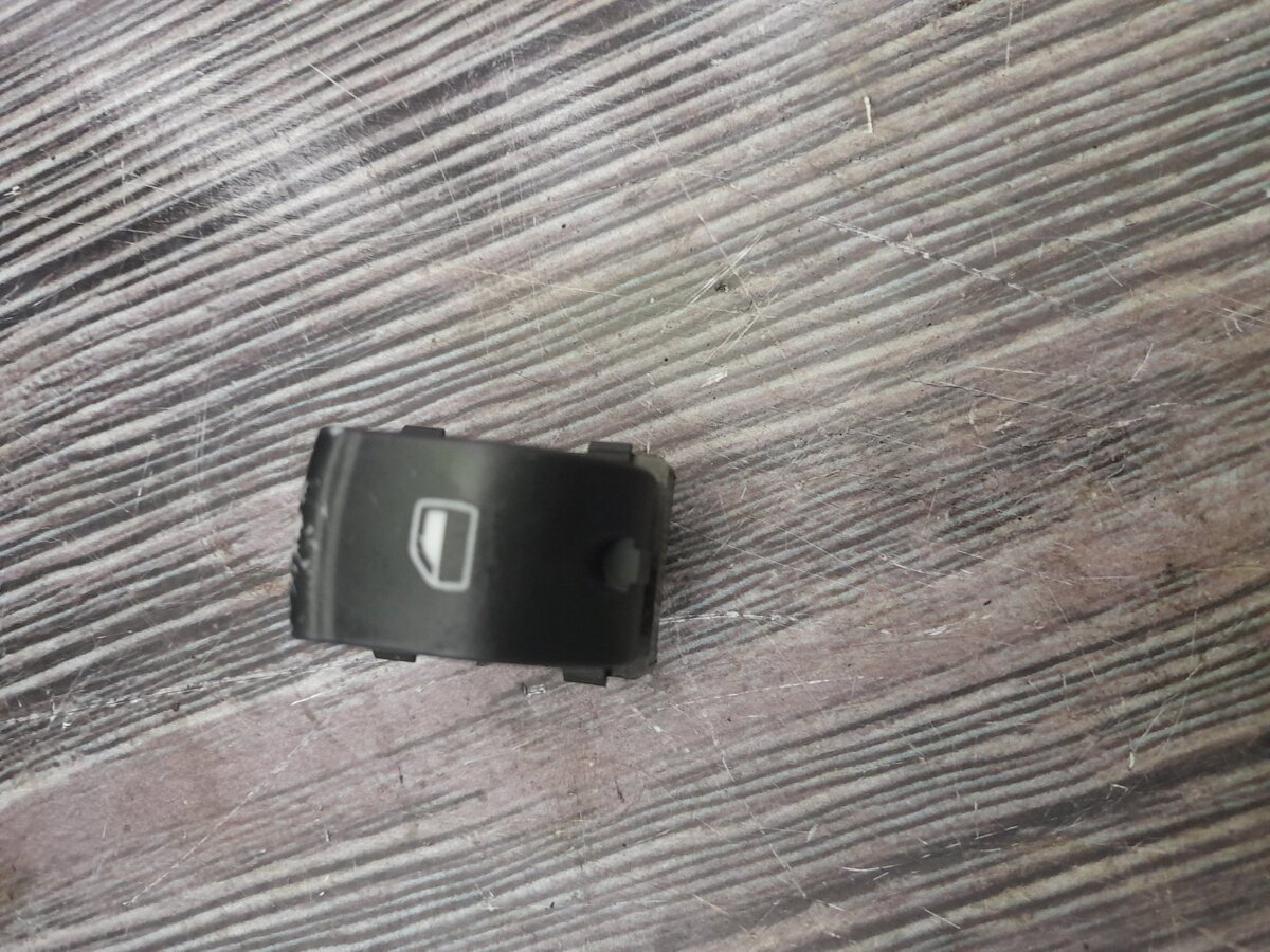 Кнопка склопідіймача Audi A6 C6 (2004-2011) 4F0959855