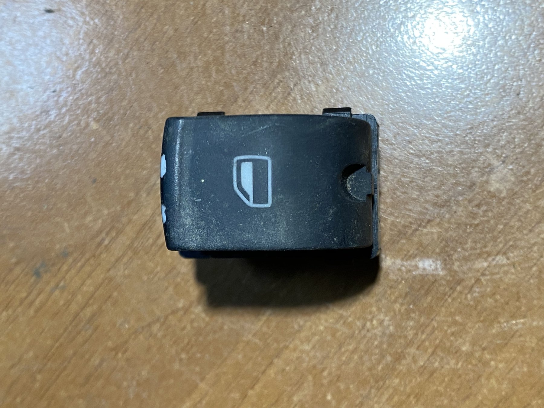 Кнопка склопідіймача Audi A6 C6 (2004-2011) 4F0959855