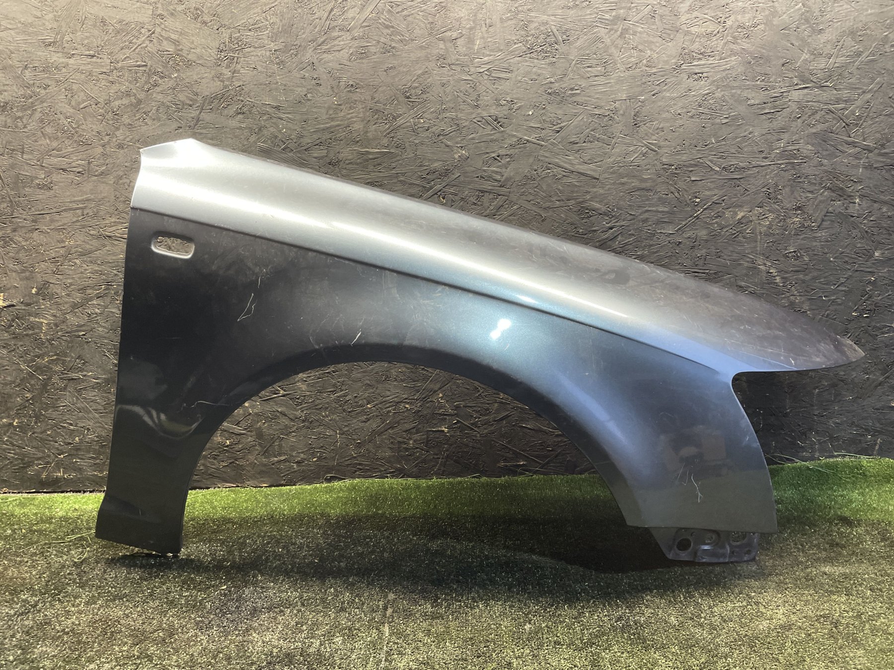 Крило переднє праве Audi A6 C6 (2004-2011) 4F0821104A