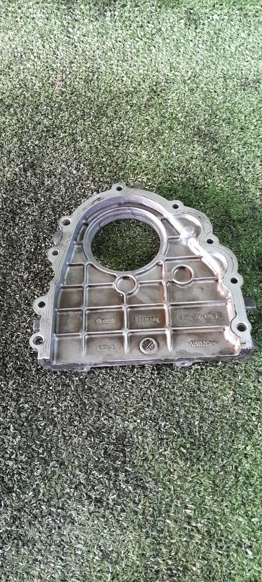 Кришка двигуна задня ліва Audi A6 C6 (2004-2011) 059109129E