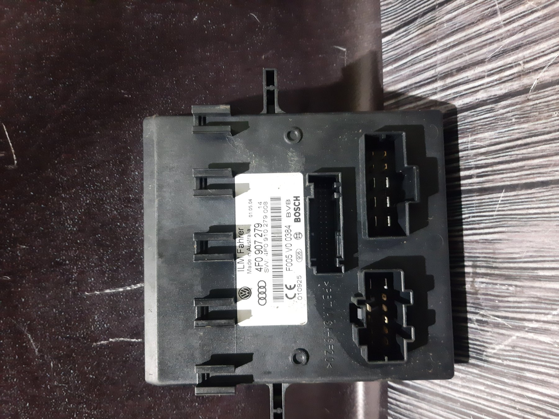 Модуль керування (ебу) бортової мережі Audi A6 C6 (2004-2011) 4F0907279