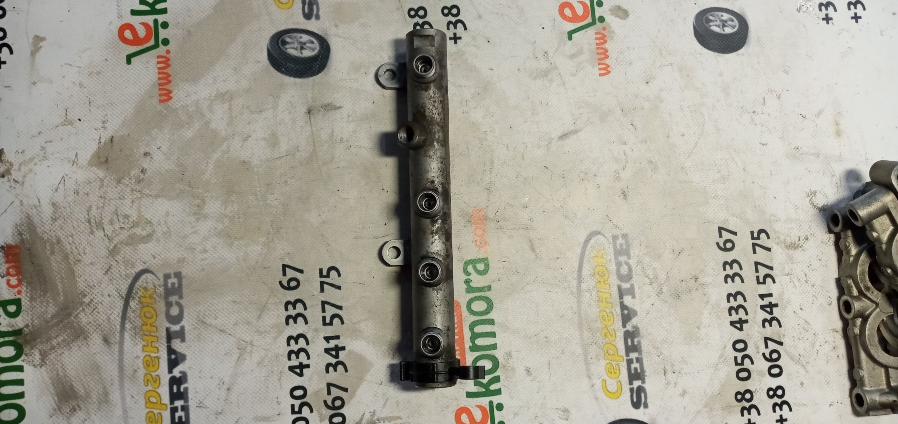 Паливна рейка Audi A6 C6 (2004-2011) 059130089AA