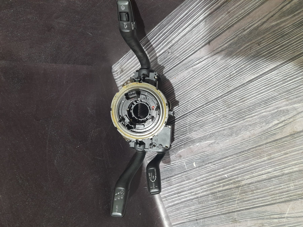переключатели подрулевые Audi A6 C6 (2004-2011) 4F0953549A