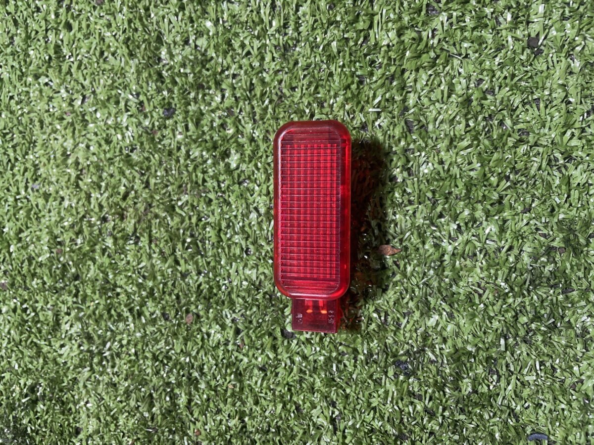 Плафон дверей передній правий Audi A6 C6 (2004-2011) 8D0947411