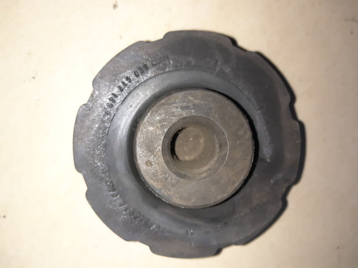 проставка гумове кільце пружини Audi A6 C6 (2004-2011) 8E0512149P