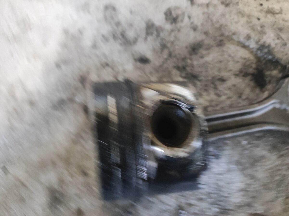 Шатун поршня двигателя 3.0 tdi Audi A6 C6 (2004-2011) 059198401D