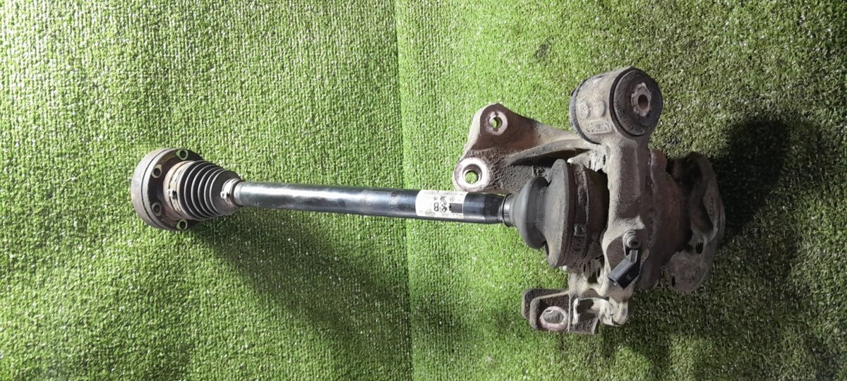 Ступиця в зборі задня права Audi A6 C6 (2004-2011) 4F0505434G