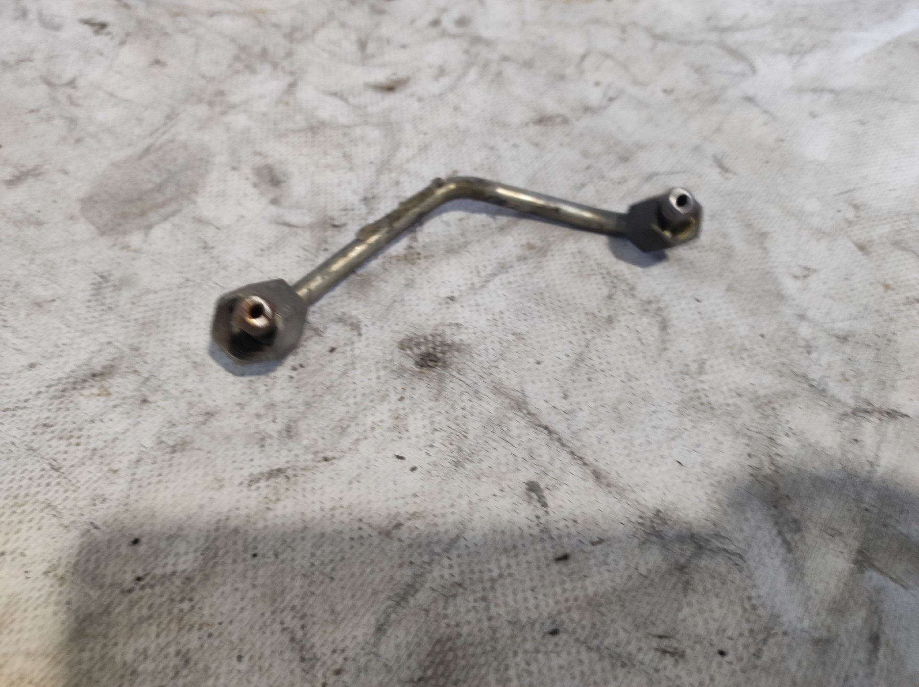 Труба напірної лінії 1-6 цил. Audi A6 C6 (2004-2011) 059130241BP