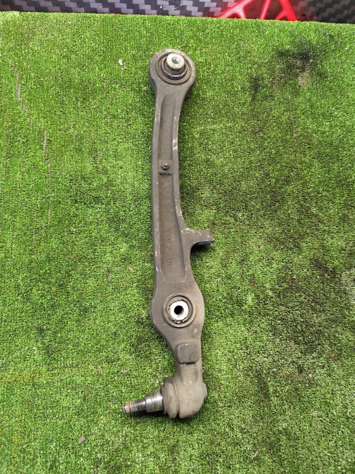 Важіль передній нижній  тріснуті сайленблоки Audi A6 C6 (2004-2011) 4F0407151A