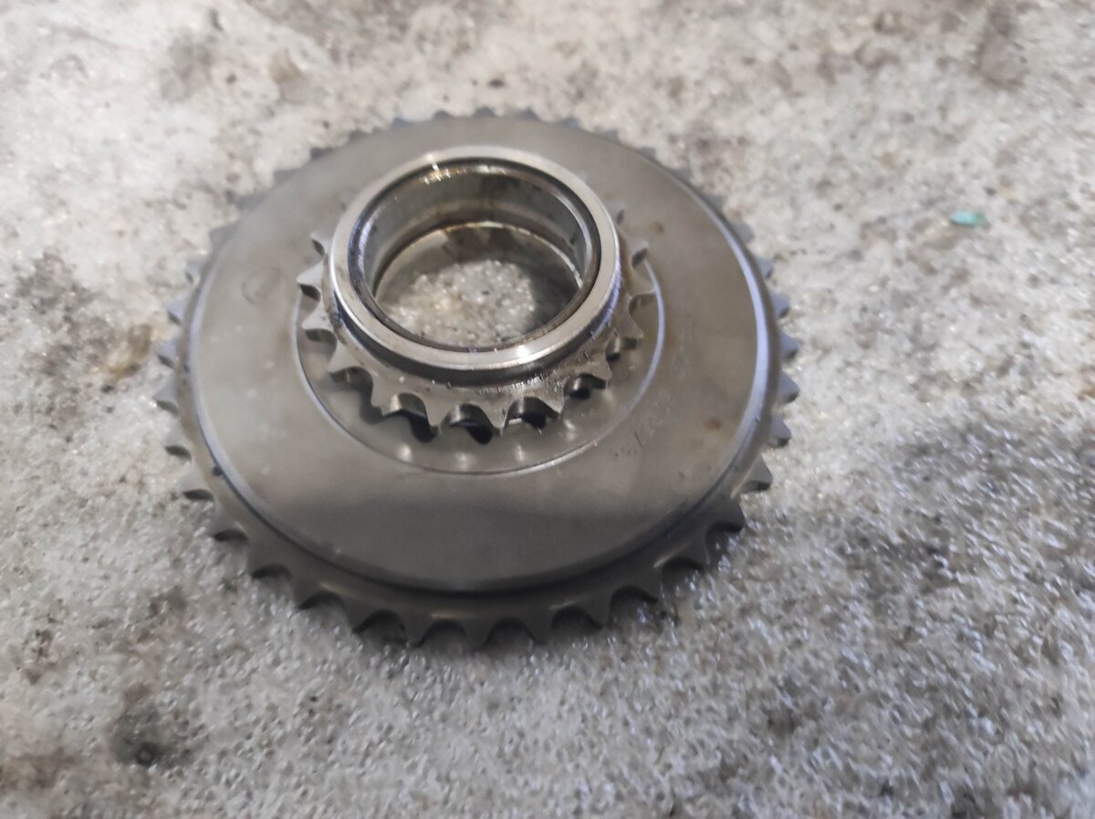 зірочка приводу распредвала двигуна Audi A6 C6 (2004-2011) 059109077E