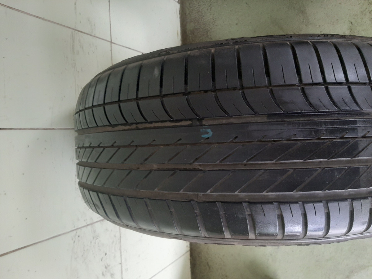 Автошина Goodyear Eagle F1 275 /45 R20 110Y Літо 5мм Вживаний