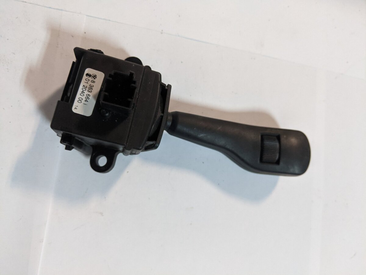 перемикач підрульовий, правий BMW 3 Series E46 (1998-2006) 61318363664