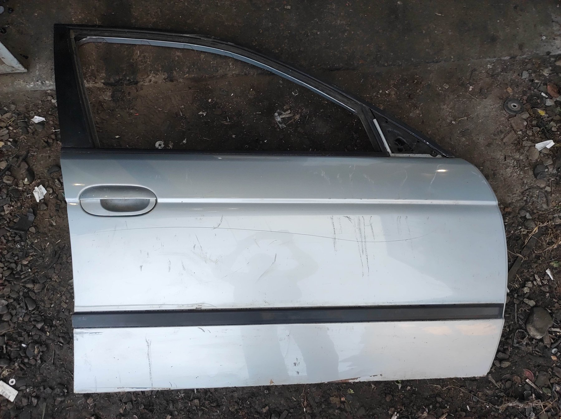 двері (передні кабіни в зборі; Двері передні, праві; Пасажирські передні двері) BMW 5 Series E39 (1995-2003) 41518216818