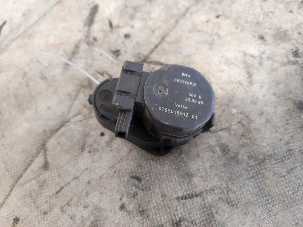 Привід заслонки обігрівача BMW 5 Series E39 (1995-2003) 6902698