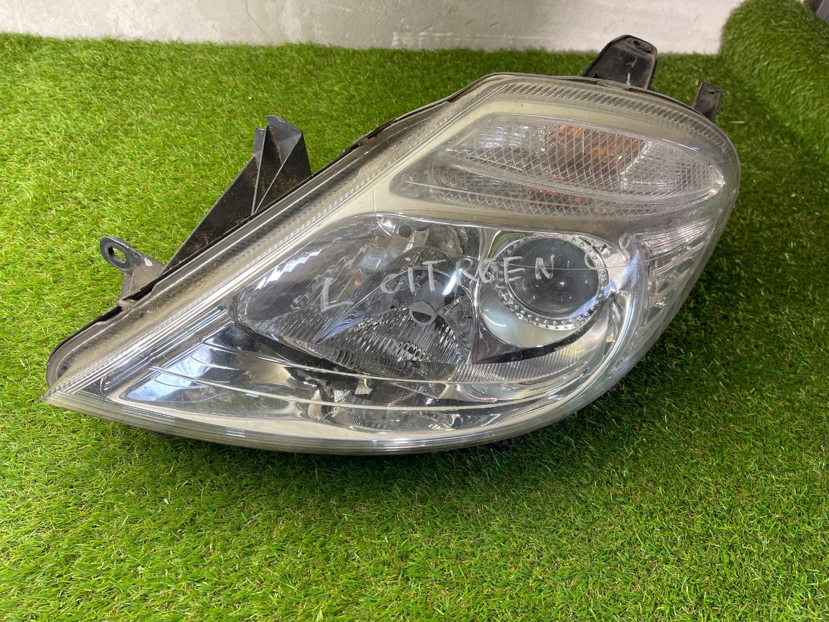 Фара передня ліва Citroen C8 (2002-2014) 1494316080