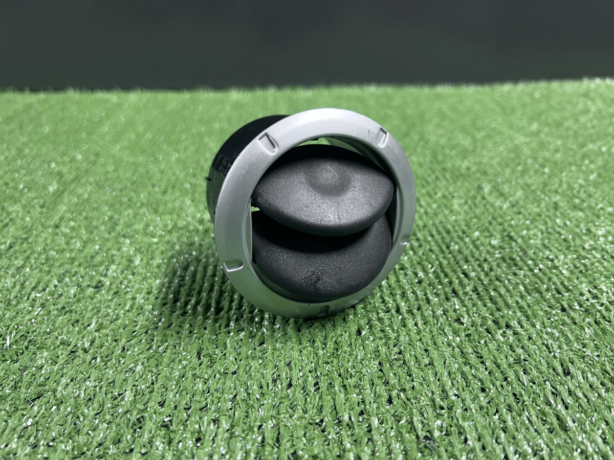 Дефлектор обдуву салону Dacia Logan 2004–2012 8200817791