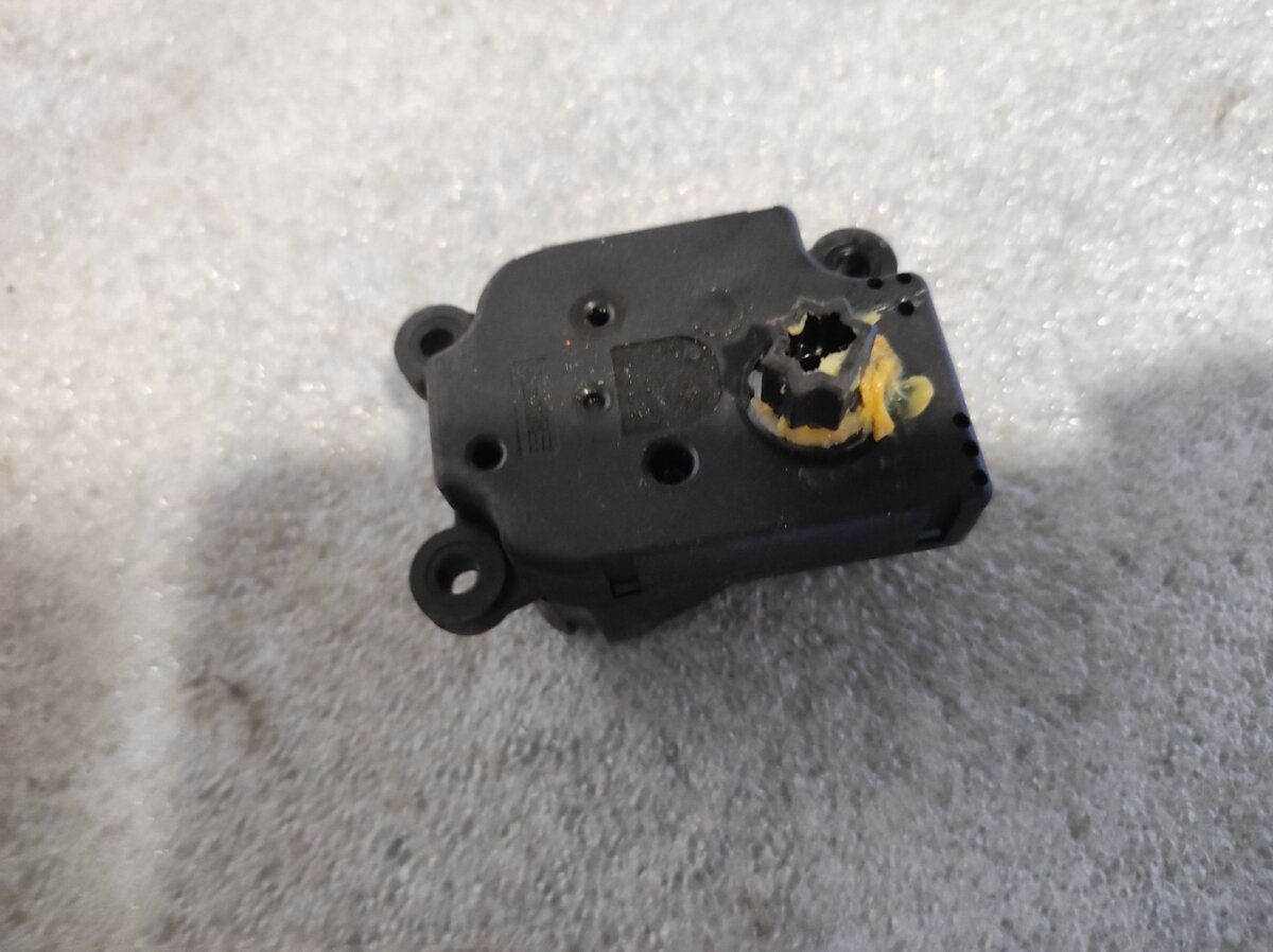 Моторчик заслонки печки Ford Mondeo MK4 (2007-2014) 3M5H19E616AB