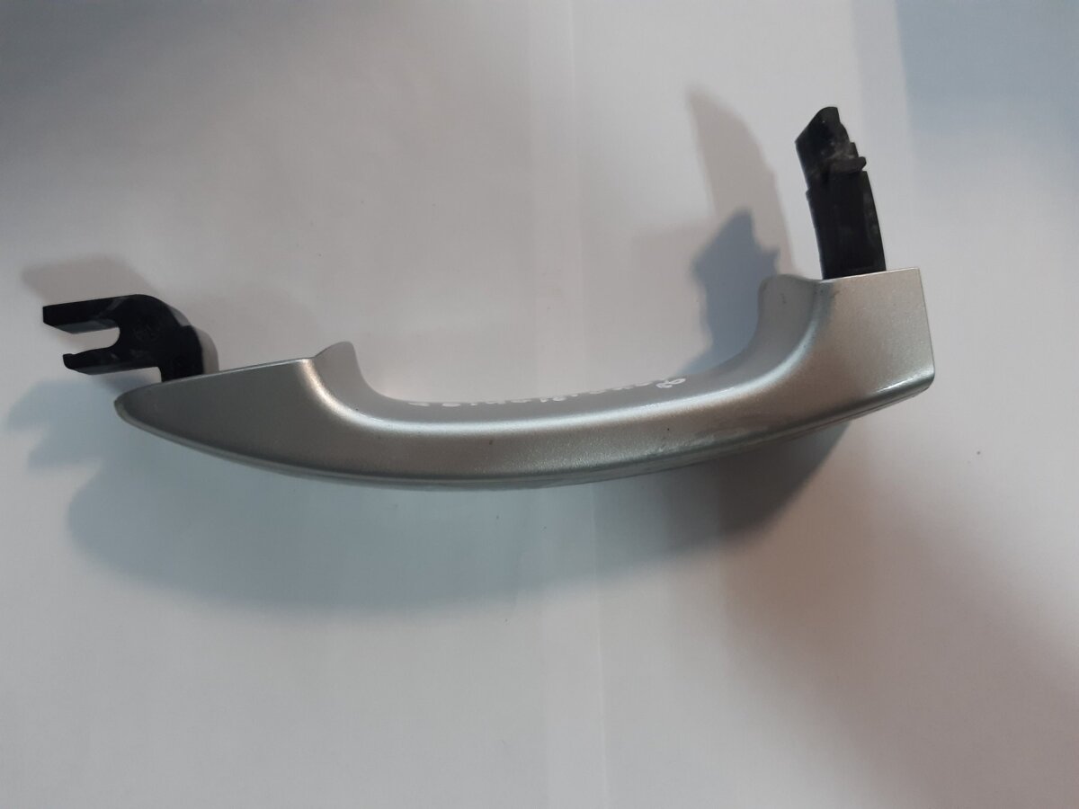 Ручка дверей зовнішня задня права чорна Ford Mondeo MK4 (2007-2014) 1776958