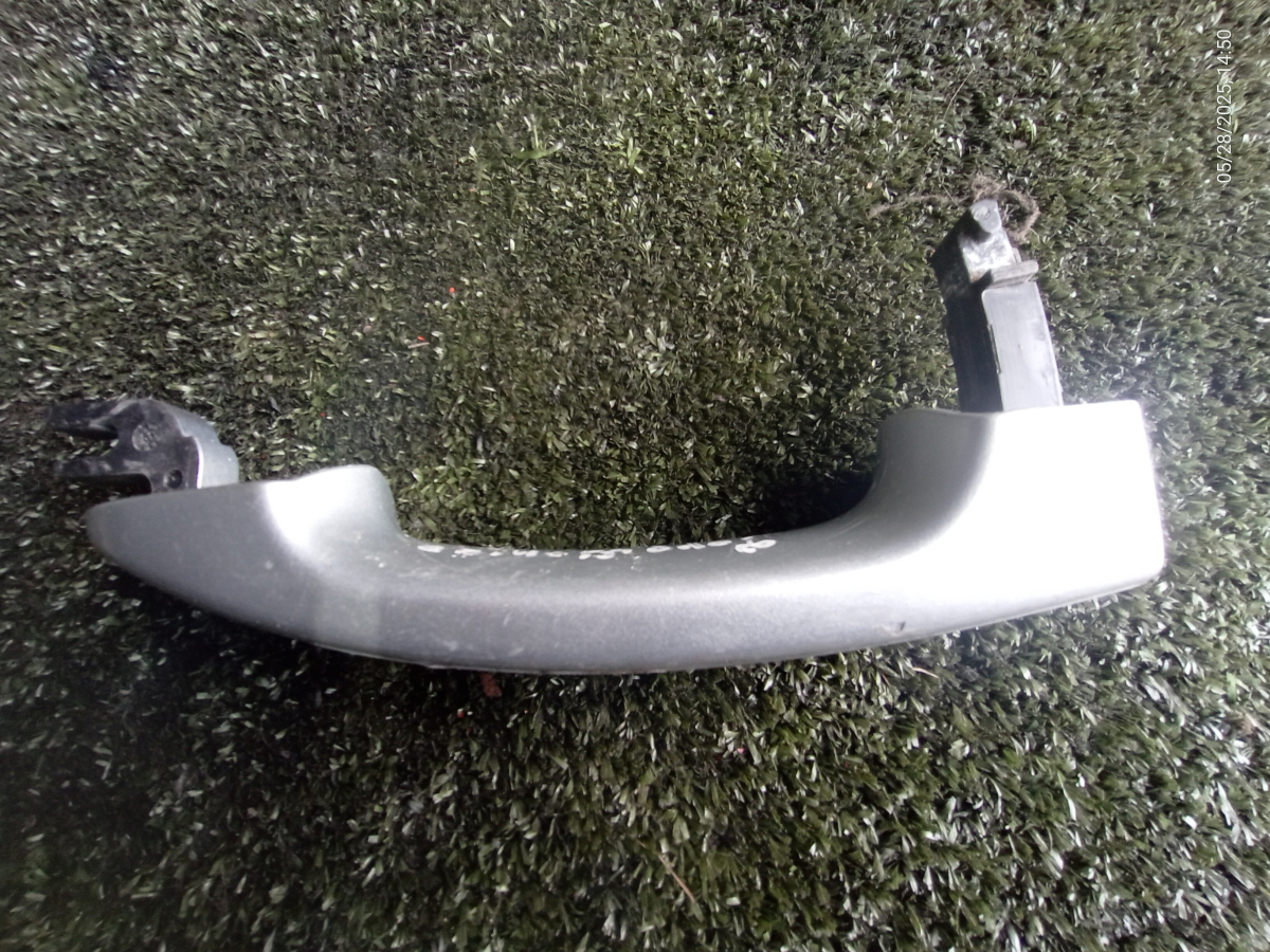 Ручка дверей зовнішня задня права чорна Ford Mondeo MK4 (2007-2014) 1776958